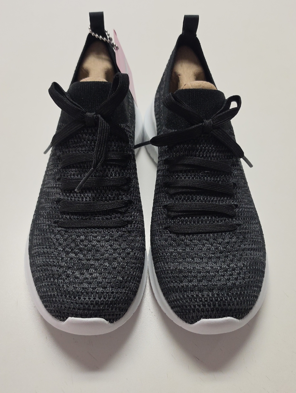 New Womens Skechers Black Knit Bungee Slip-on Athletic Sneakers. Size 8.5 Medium